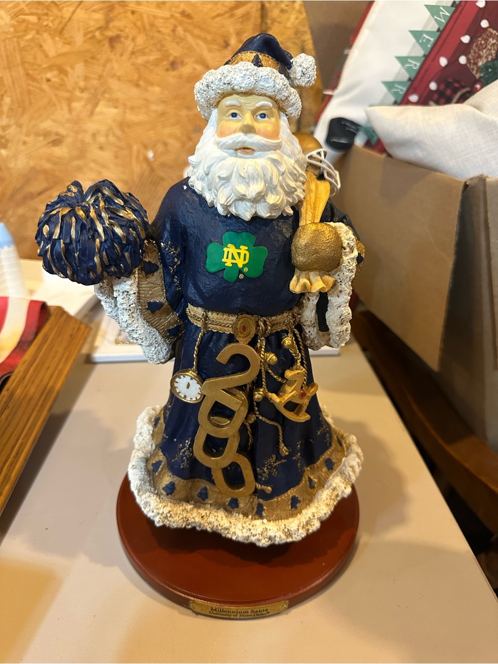 Notre Dame Santa